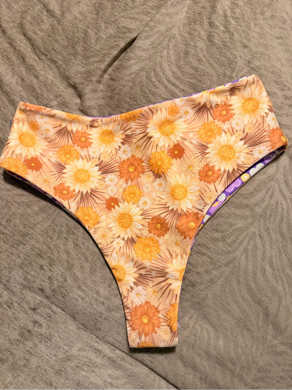 Moana Bikini Wild Child Rise Above Reversible Bottoms Size Large NWT